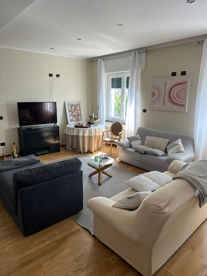 Luxury Center Appartment 노비리구레 외부 사진